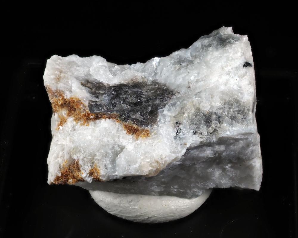 Zirsilite-(Ce)